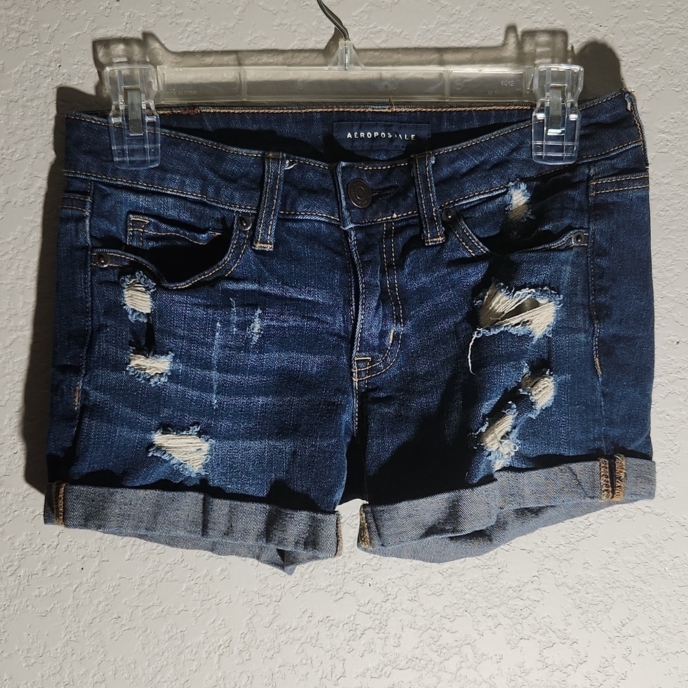 Aeropostale Shorts Womens Size 0 Distressed midi denim Holes